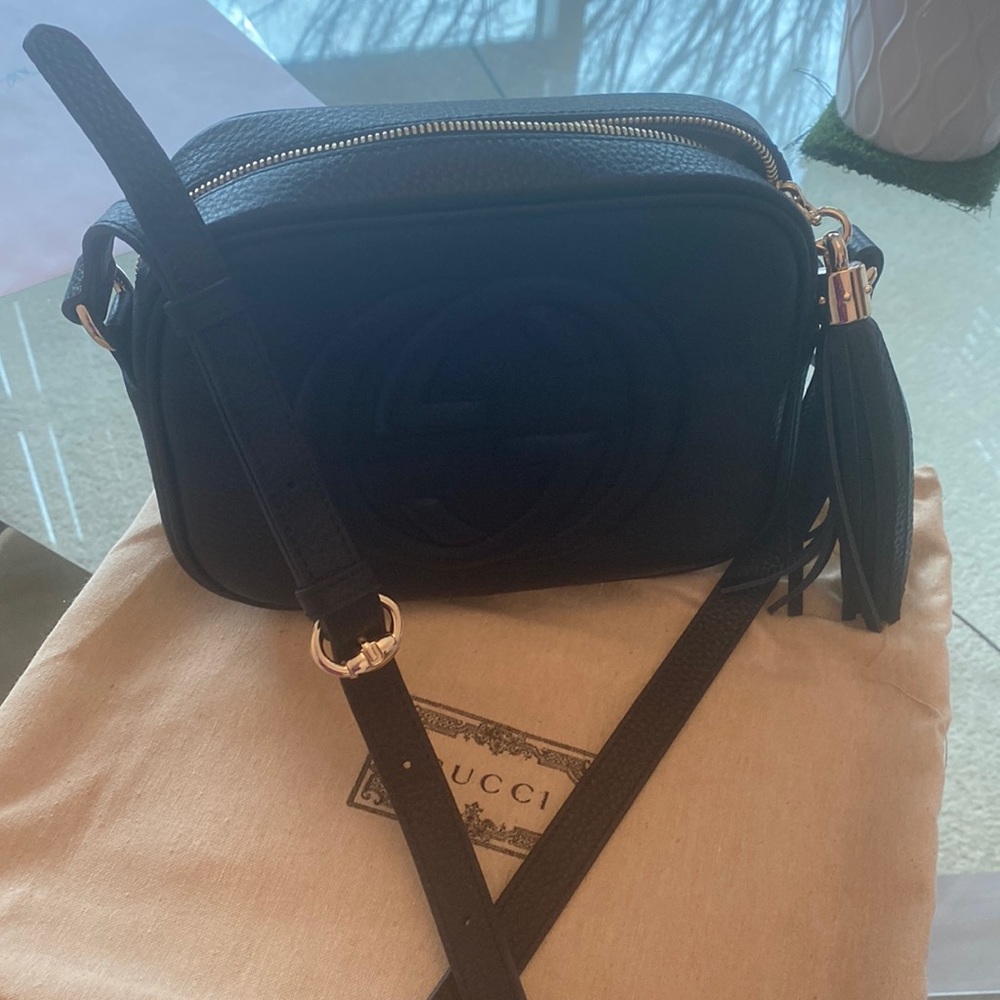 Gucci soho black